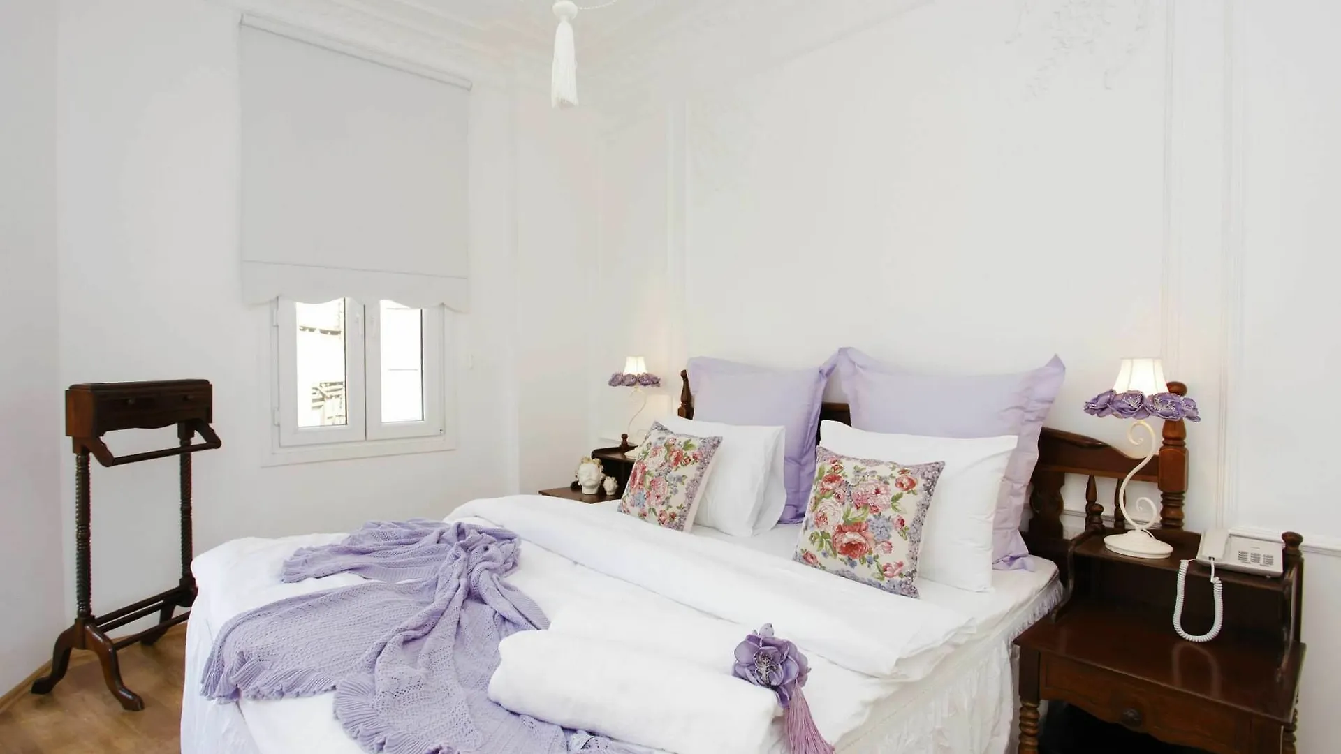 The White Swan Suites Beyoglu Istanbul