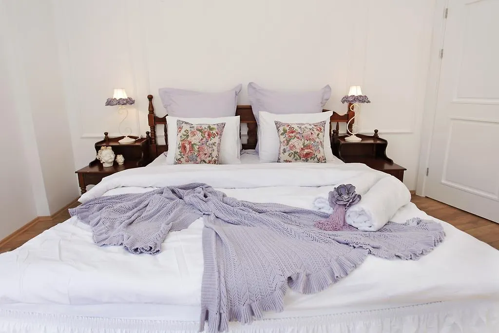 The White Swan Suites Beyoglu Istanbul