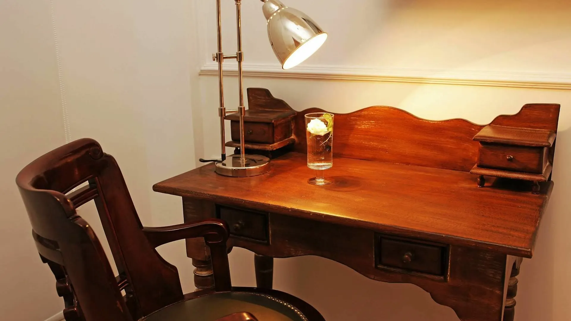 The White Swan Suites Beyoglu Istanbul Aparthotel