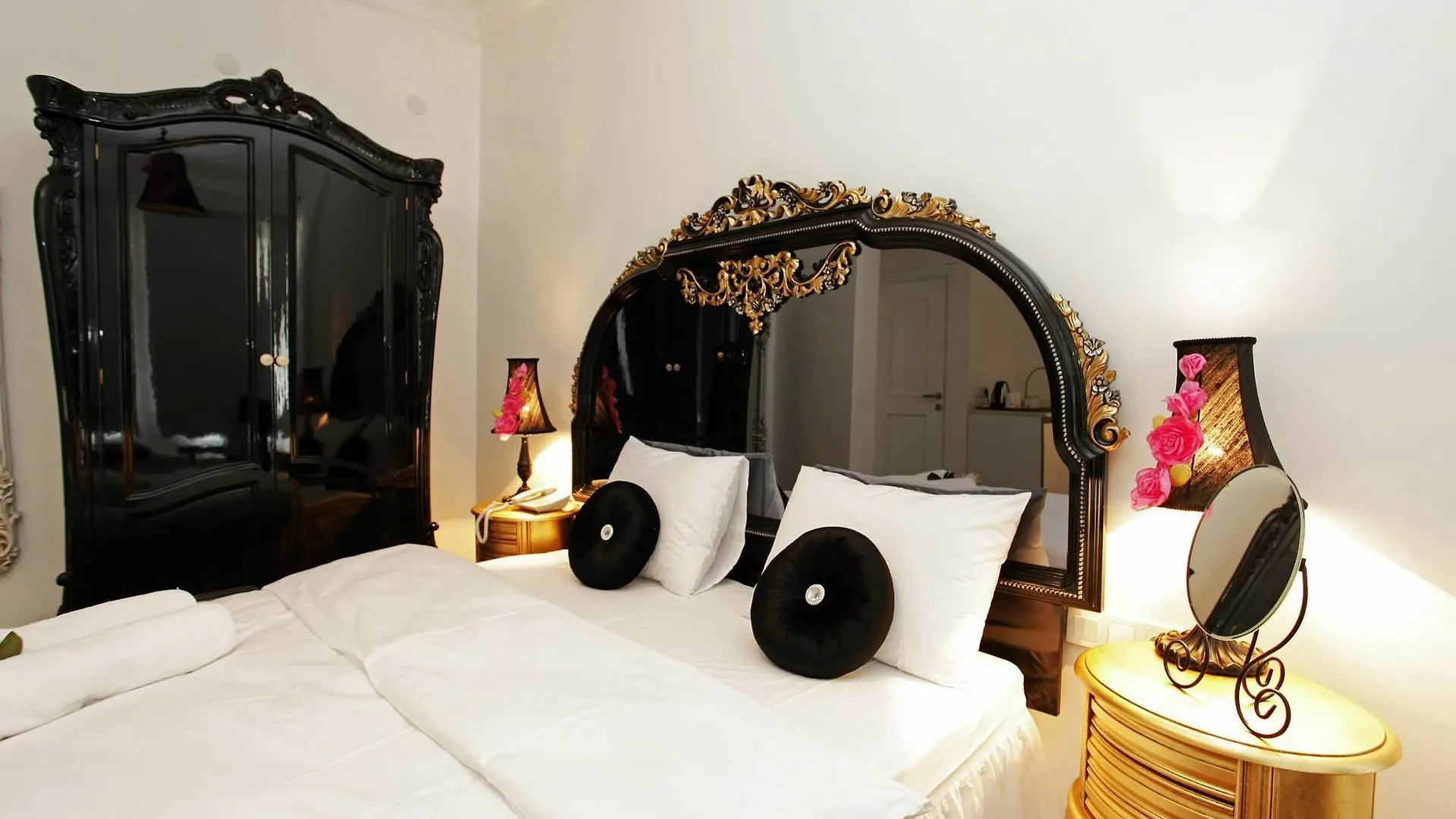 The White Swan Suites Beyoglu Istanbul 0*,